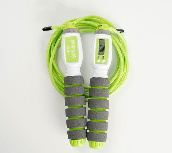 Electronic counting jump rope for fitness training